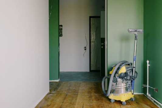 Renowacja podłóg - Od czego zacząć remont w mieszkaniu
